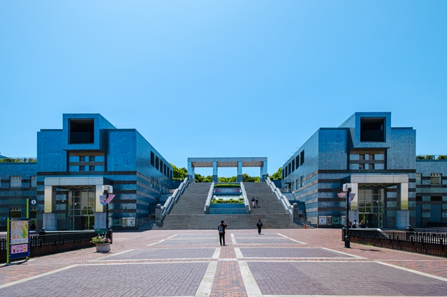 パルテノン多摩